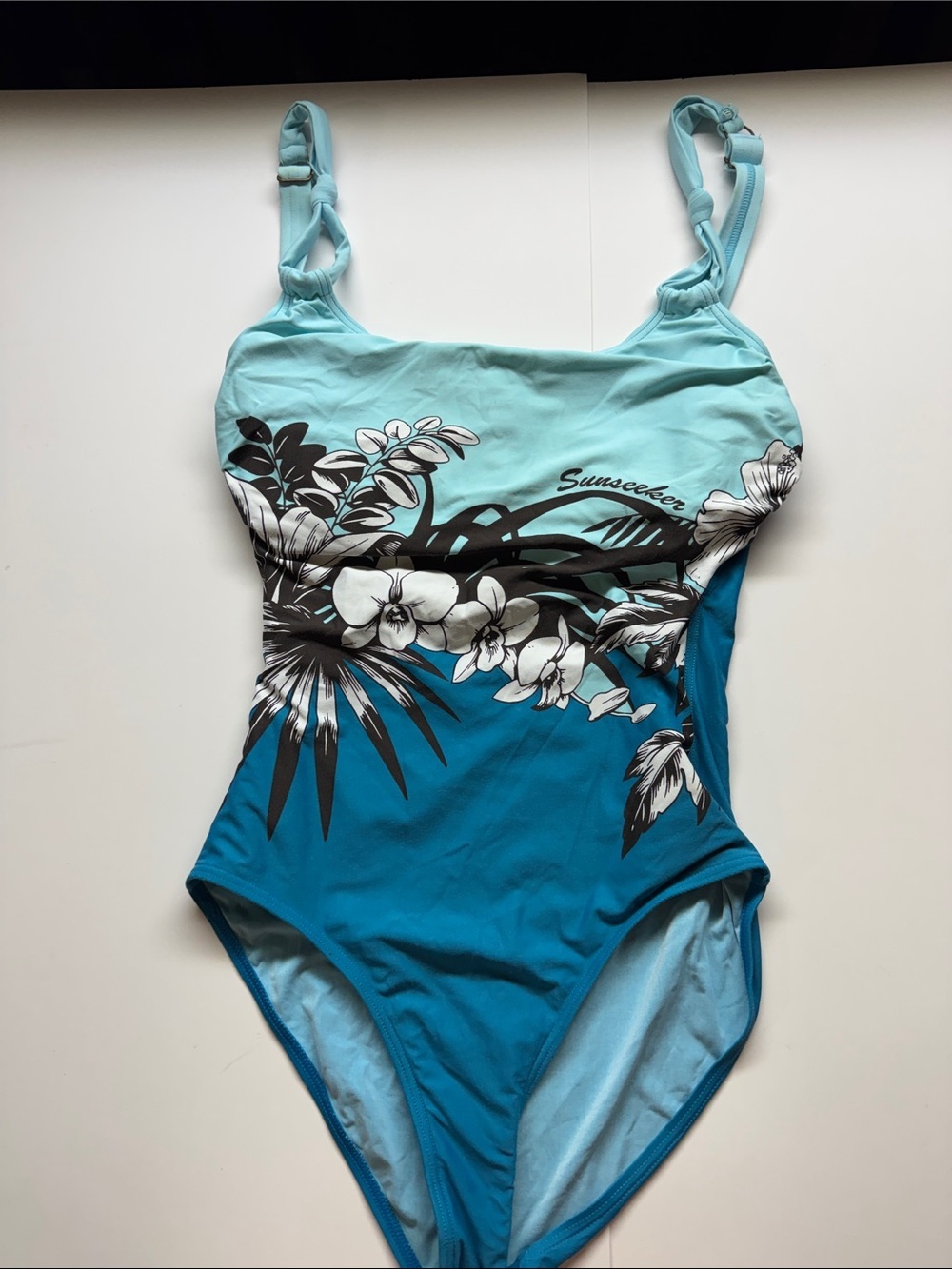 Sunseeker Teal Floral One-Piece Swimsuit with built in cups size 8 DD